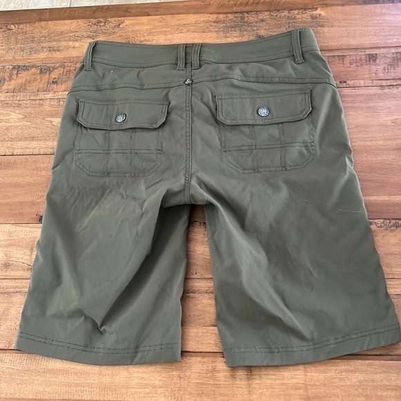 prana shorts, size 8 - Picture 2 of 7